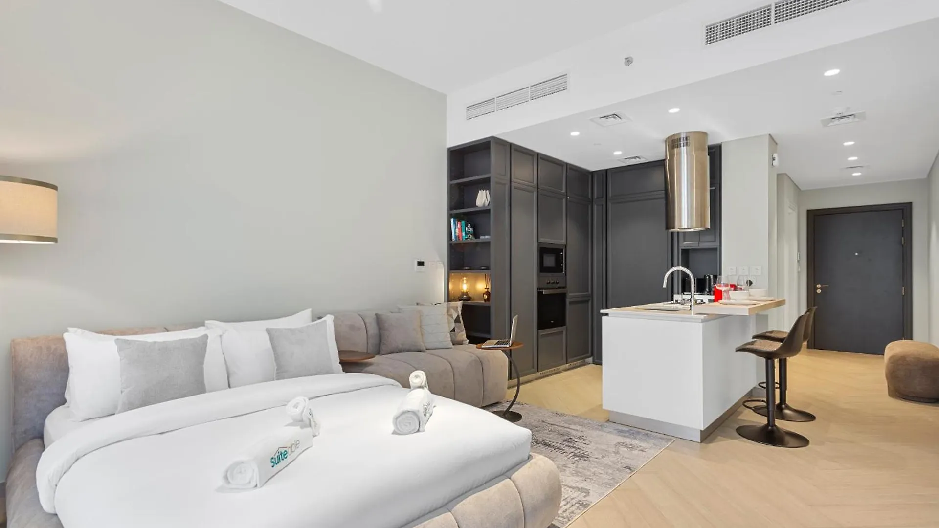 Stylish And Spacious Studio In Meydan 두바이